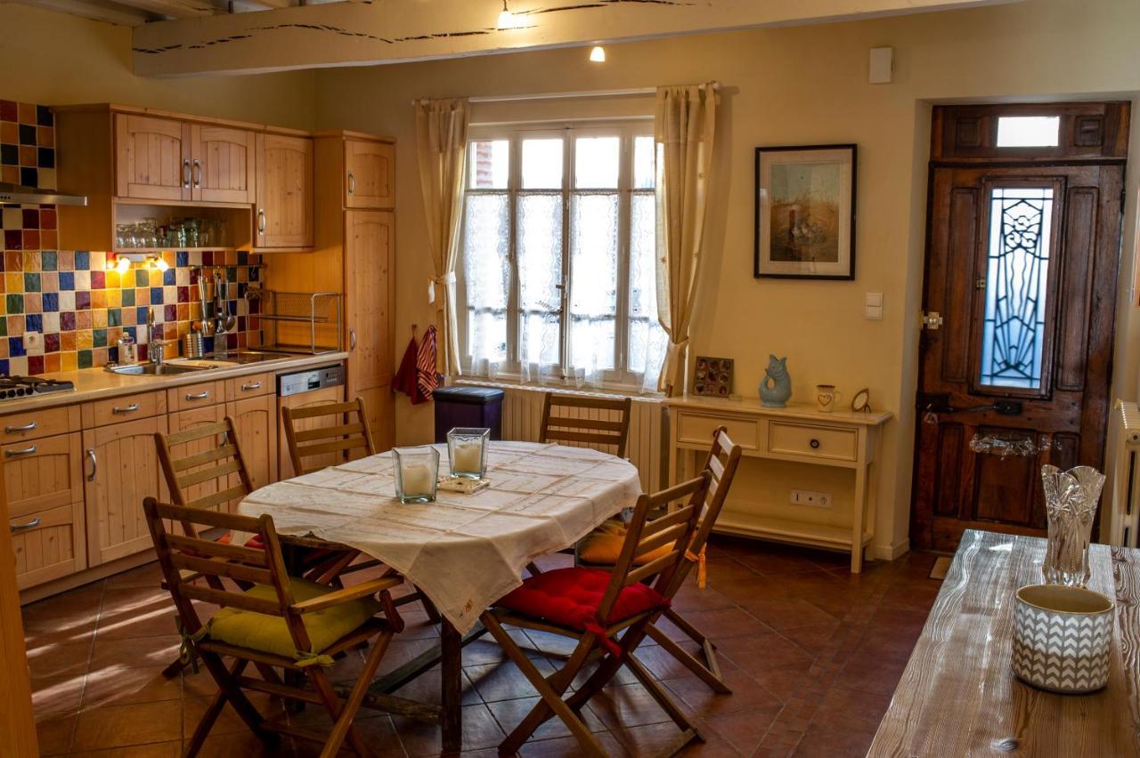 ¨Gite Du Cafe Suquet Giroussens Dış mekan fotoğraf